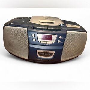 Lenoxx Sound CD-109 AM/FM/CD Boombox Blue